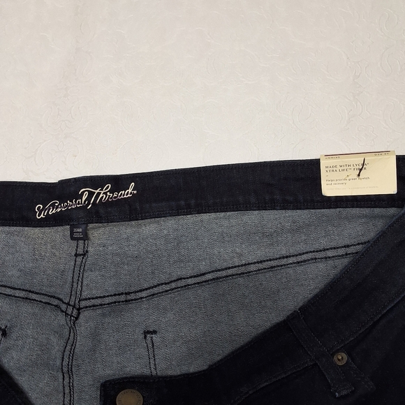 New Universal Threads Dark Blue Skinny Regular Jeans Plus Size 26 W R - Picture 9 of 10